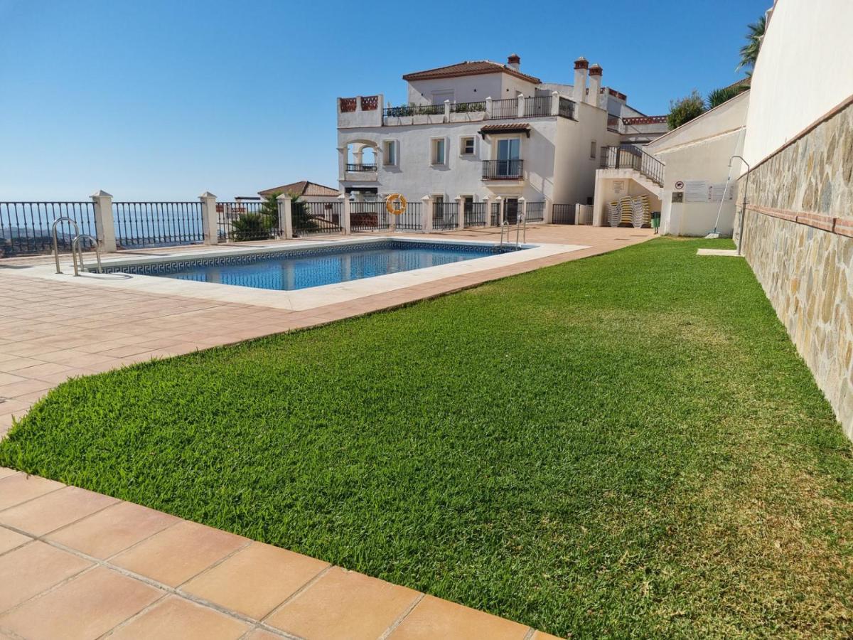 Elegant Apartment With Fantastic Views At The Top Of Calahonda Sitio de Calahonda 외부 사진