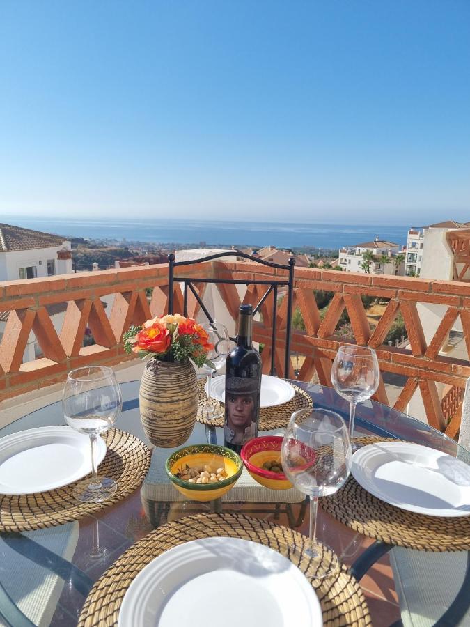 Elegant Apartment With Fantastic Views At The Top Of Calahonda Sitio de Calahonda 외부 사진