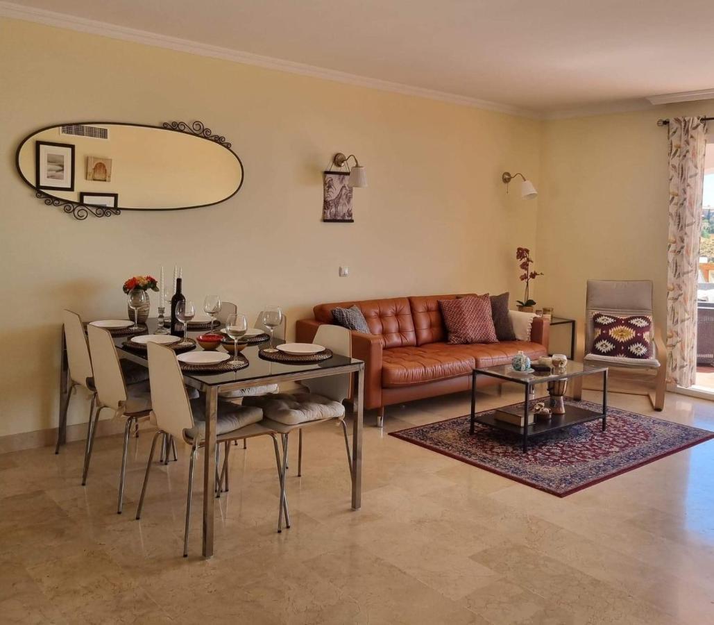 Elegant Apartment With Fantastic Views At The Top Of Calahonda Sitio de Calahonda 외부 사진